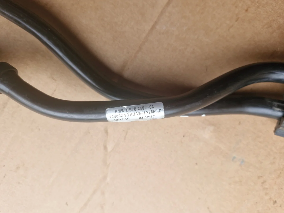 BMW Gearbox Oil Line Used OEM 8570449