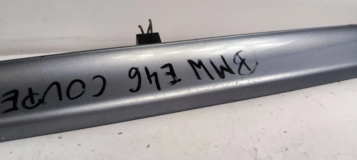 BMW E46 Coupe Tailgate Trim Strip 7064313 image 5