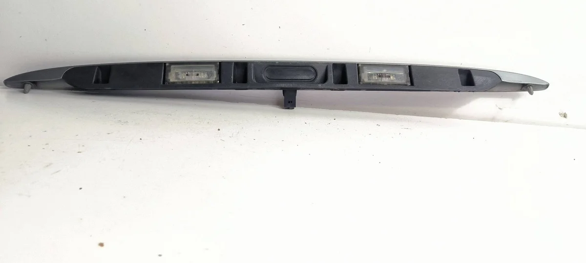 BMW E46 Coupe Tailgate Trim Strip 7064313 image 10