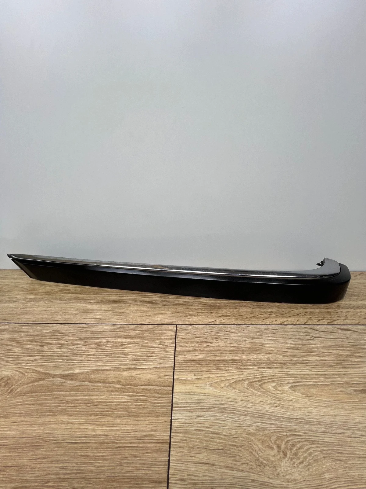 Moldura Traseira Esquerda BMW 7 E38 94-01