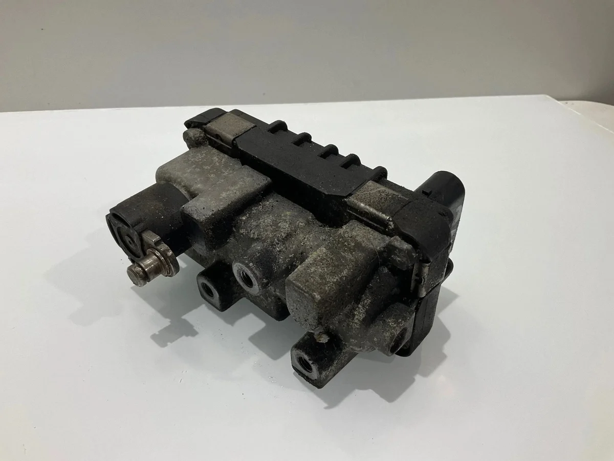 Actuador Turbos 2005 Mercedes E W211 11912054
