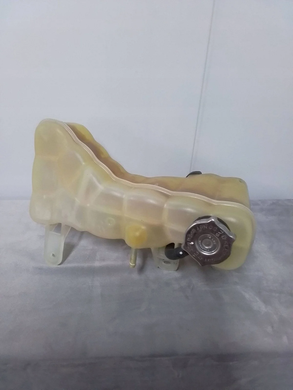 Kühlerdeckel Dodge Charger 68237637AB
