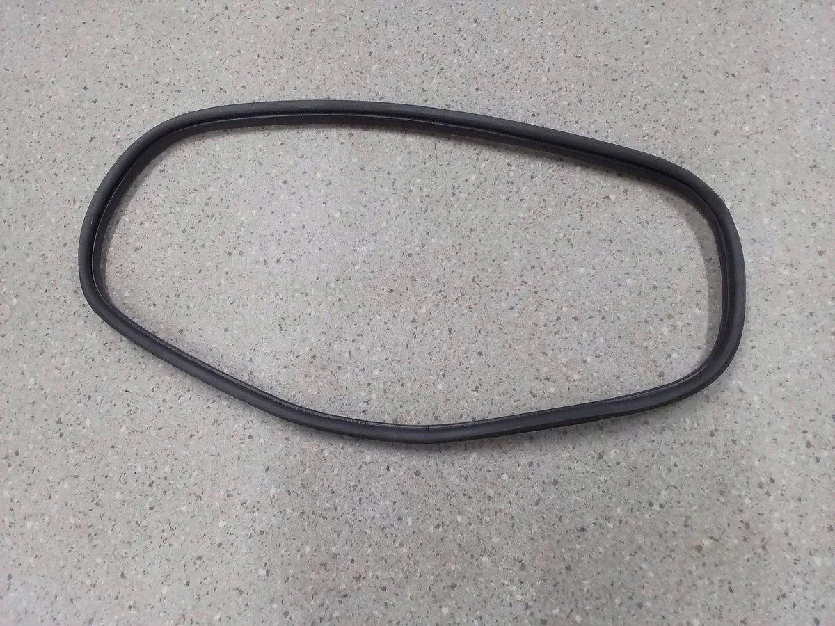 2021 Ford Bronco Trunk Seal Used M1PZ7842084A