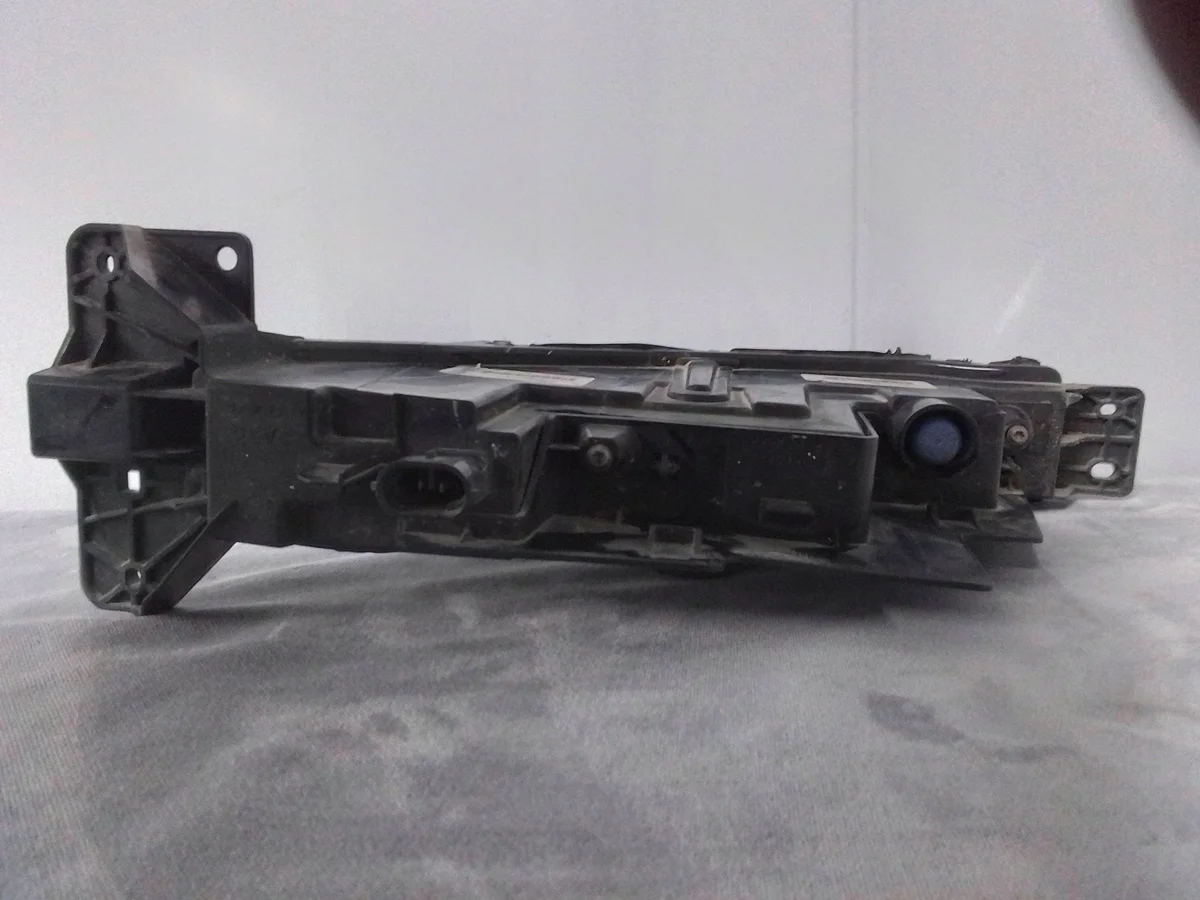 2016 Dodge Charger Bakre dimljus 68214427AB image 5