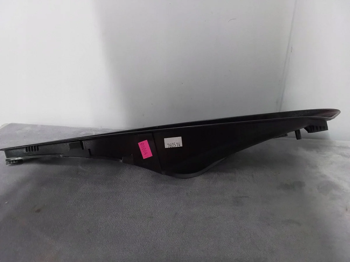 Chevrolet Corvette 2016 Droite OEM 23440004 image 3
