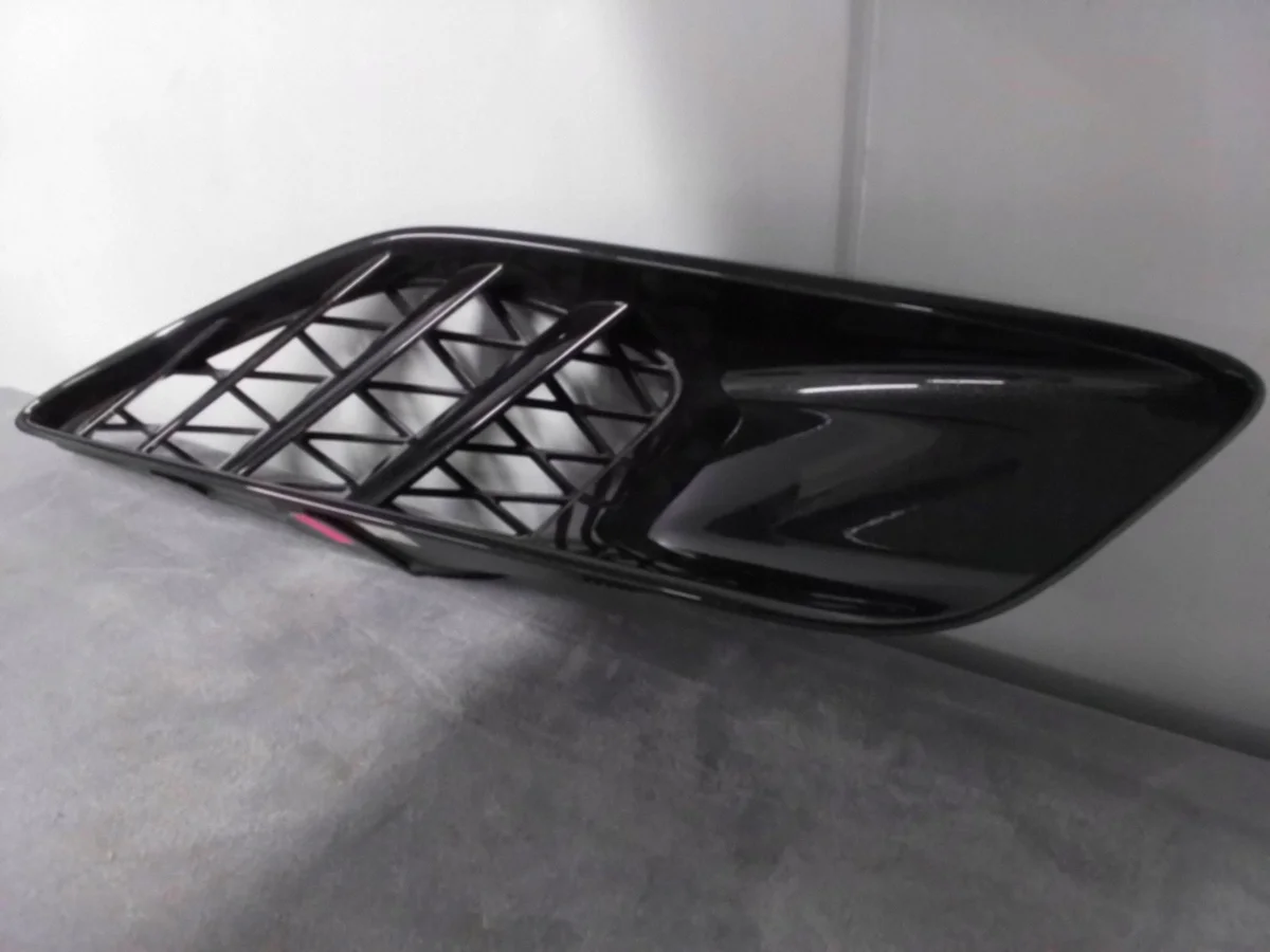 Chevrolet Corvette 2016 Droite OEM 23440004 image 5