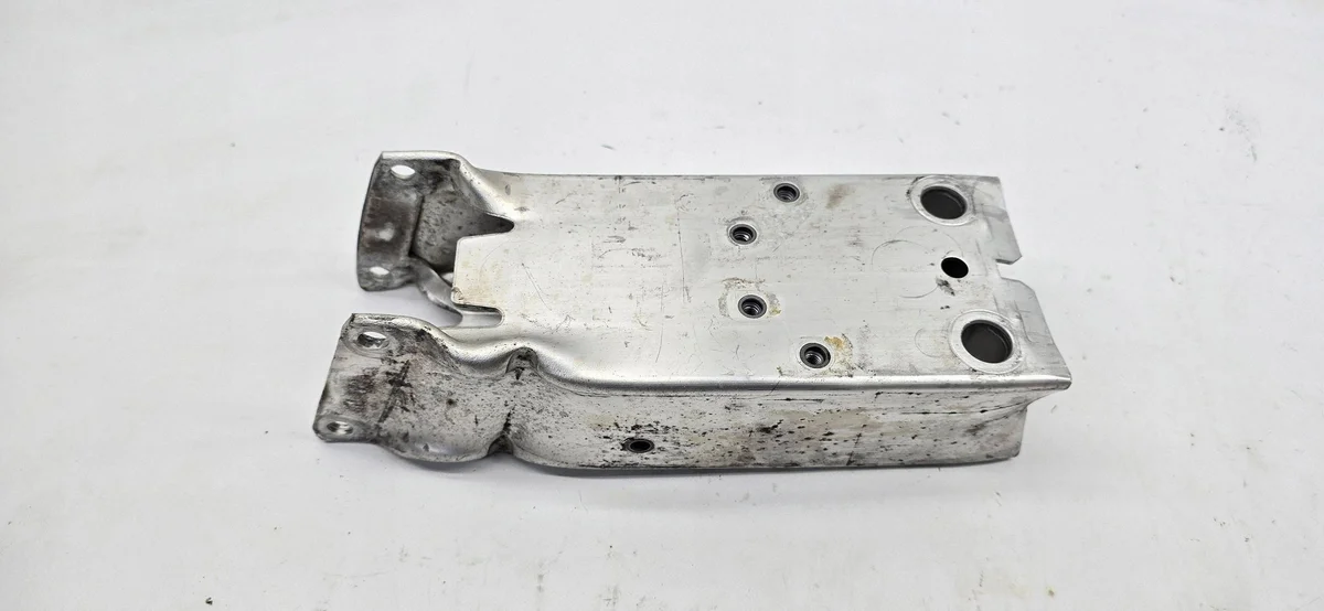 MINI F54 7351522 Barra supporto usata image 4