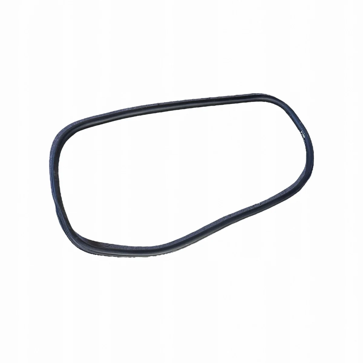 Ford Escape IV 2021 Trunk Seal LBI5174