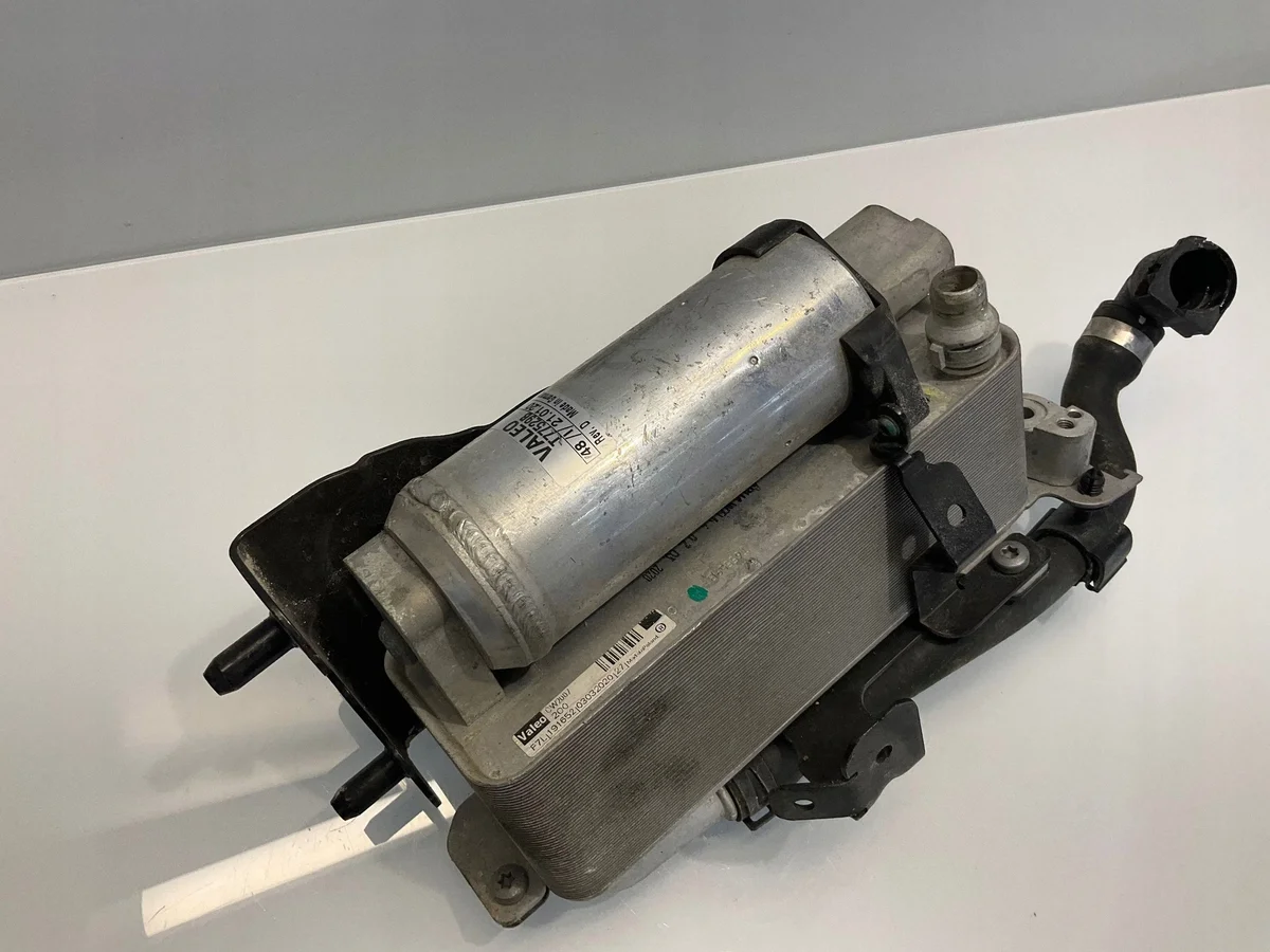 BMW 6847989 Ilmastoinnin Jäähdytin Käytetty