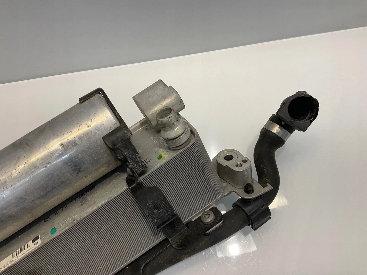 Condenseur clim BMW OE 6847989 image 3
