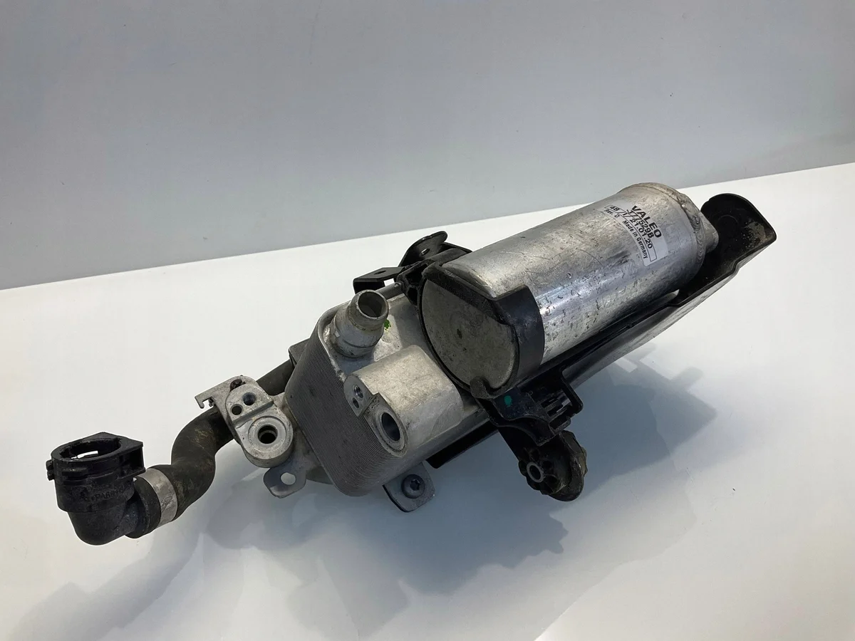 Condenseur clim BMW OE 6847989 image 4