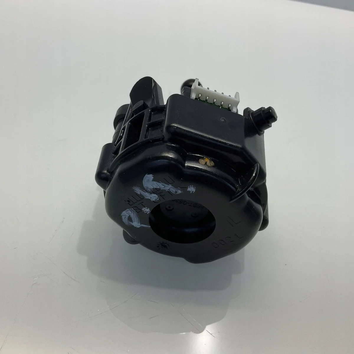 Moteur réglage phare Mercedes W204 JON37940 image 3