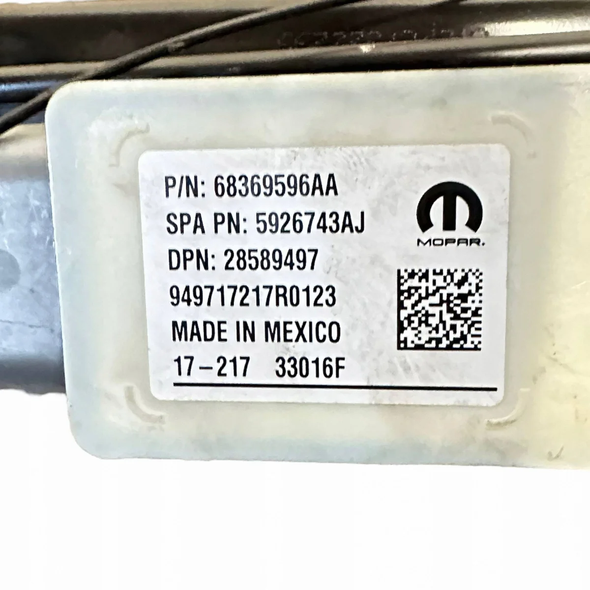 Chrysler Pacifica 2018 Right Side Used image 6
