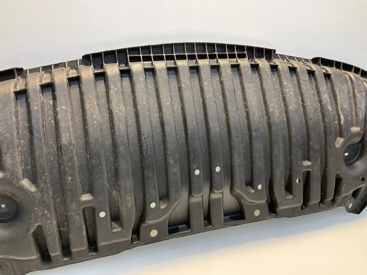 Mercedes C W204 2012 Absorbeur AV A2045240230 image 3