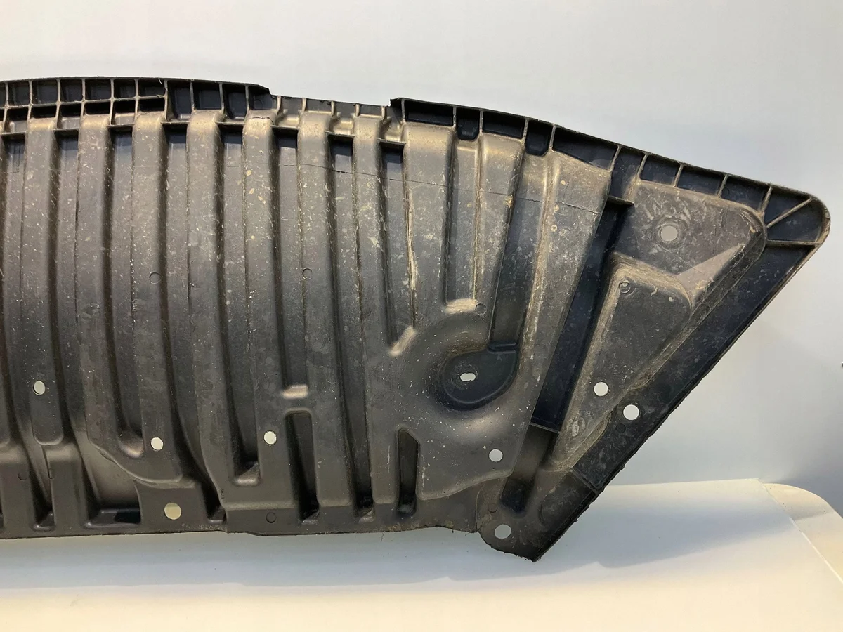 Mercedes C W204 2012 Absorbeur AV A2045240230 image 4