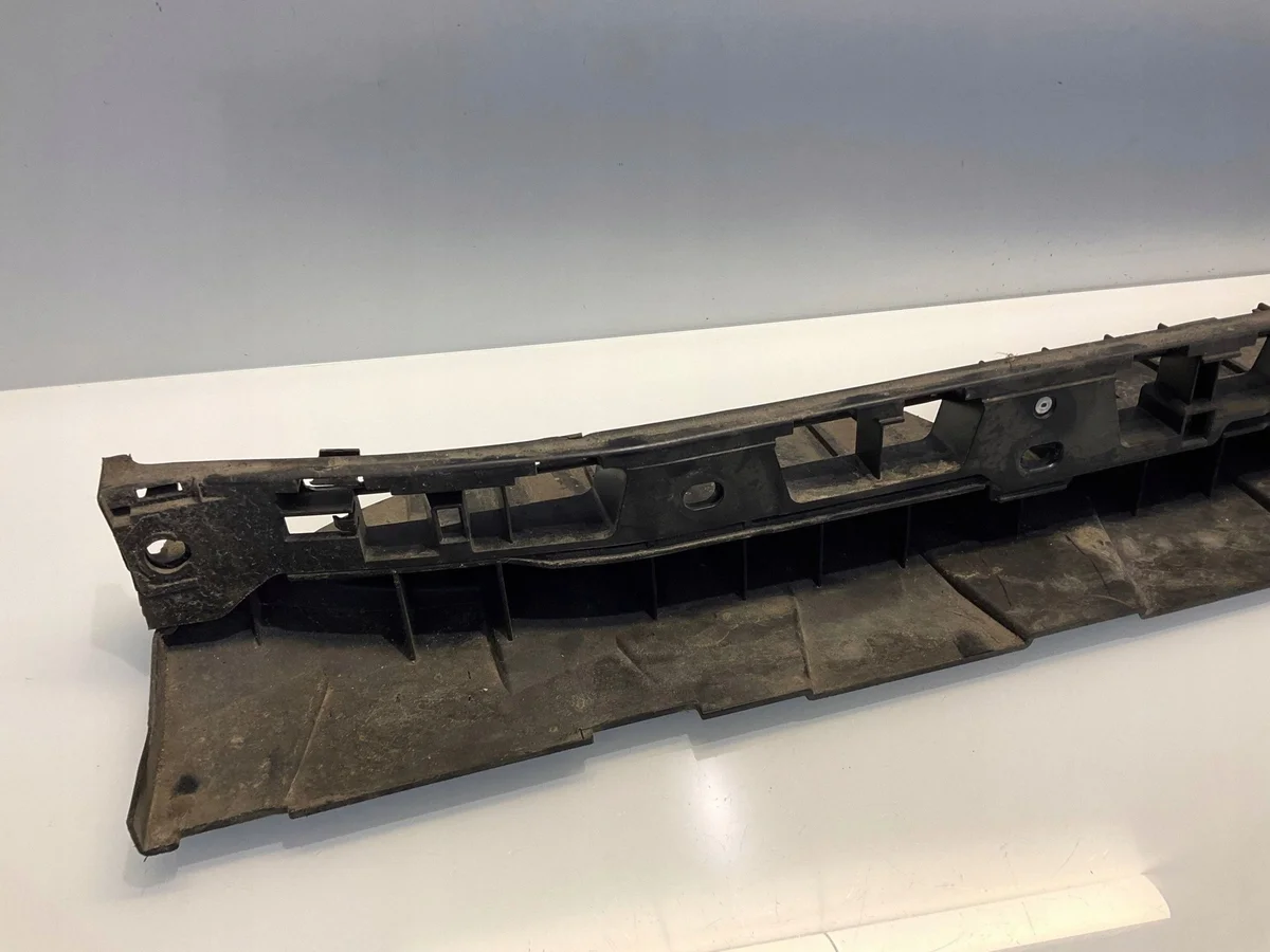 2016 Porsche Macan Rocker Panel Reinforcement