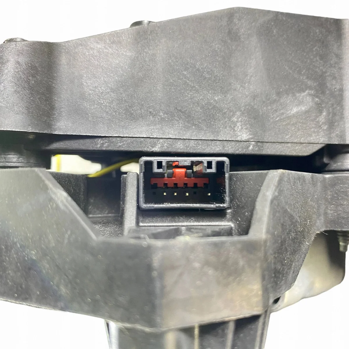 Schalter Chevrolet Equinox 2020 OEM 84698287 image 8