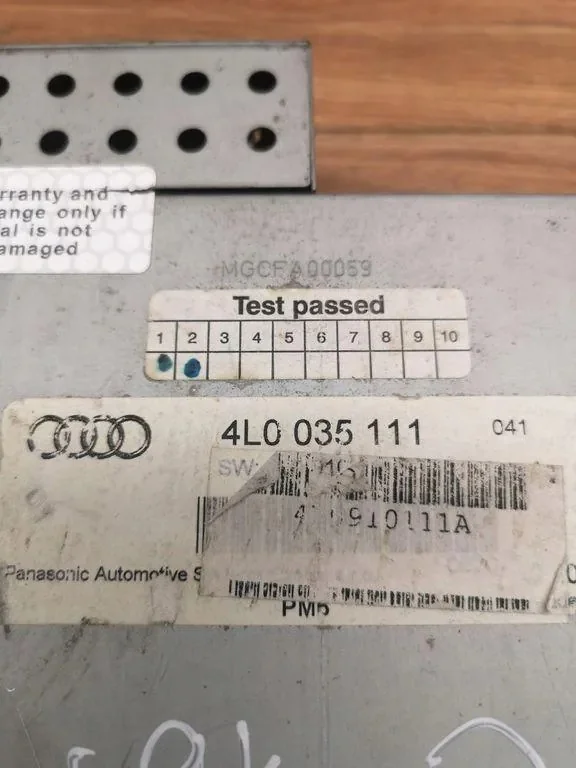 Audi A8 S8 D3 4E CD/DVD Changer MGCFA00059 image 5