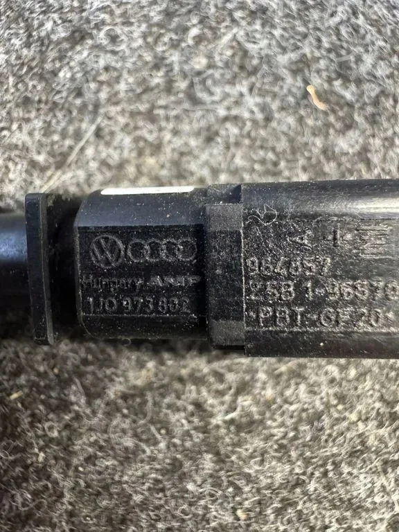 Volkswagen OE 964857 Usado image 3