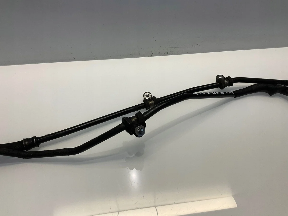 Kühlerölleitung Mercedes E W212 A6421803930 image 3