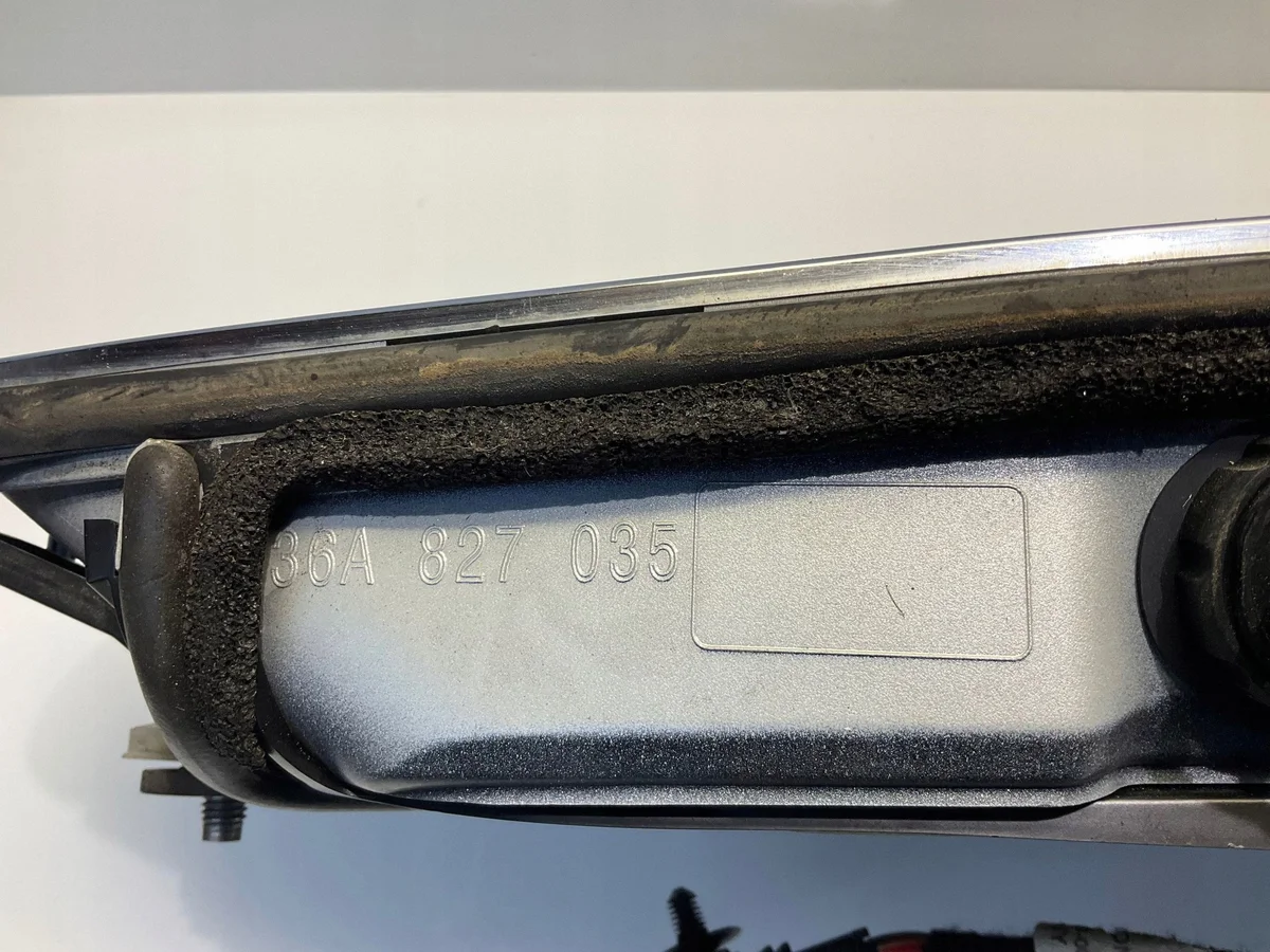 Bentley Bentayga 2019 Placa Luz 36A827035 image 8