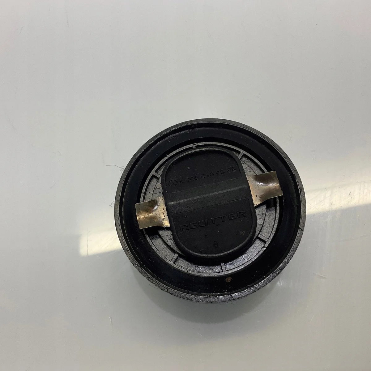 Oljepåfyllningslock Mercedes W164 A0000100385