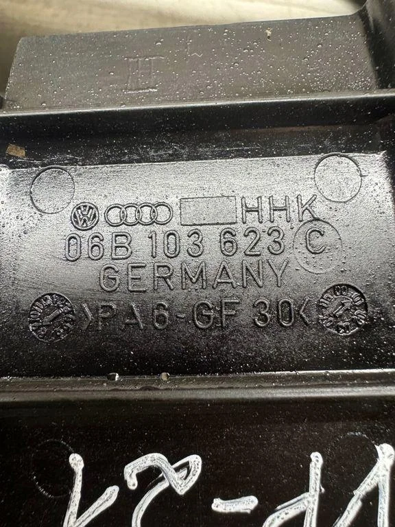 Öljynerotin VW Passat B5 1.9L 06B103623C image 3