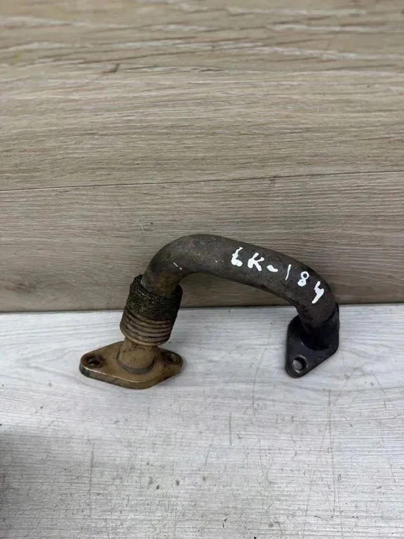 EGR-putki VW Passat B6 (3C2) 036131521R