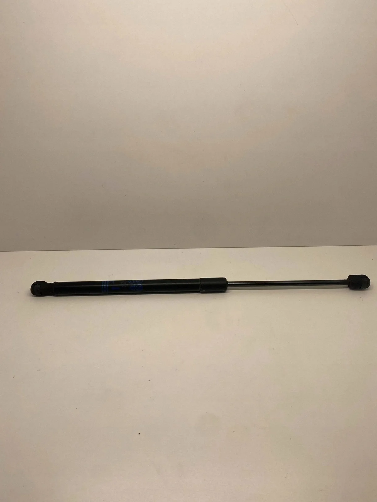 Chevrolet Traverse 2020 Hood Strut Left Used