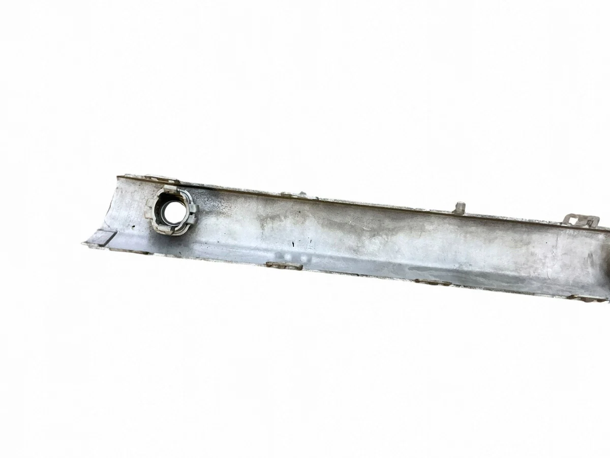 Mercedes E W211 Lijst Achterbumper A2118850121 image 7