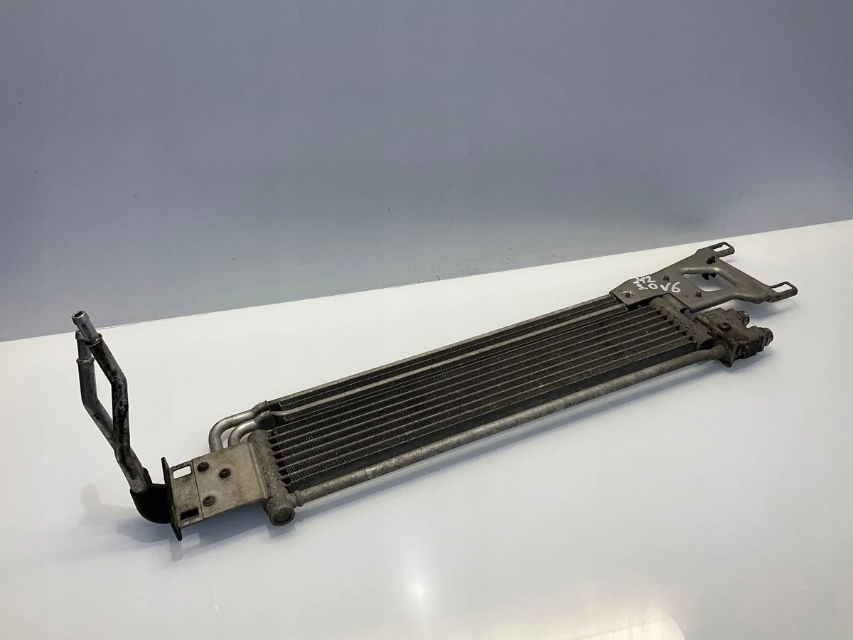 Radiateur d'huile boîte auto Mercedes E C207