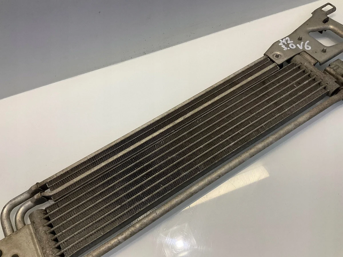 Radiateur d'huile boîte auto Mercedes E C207 image 3