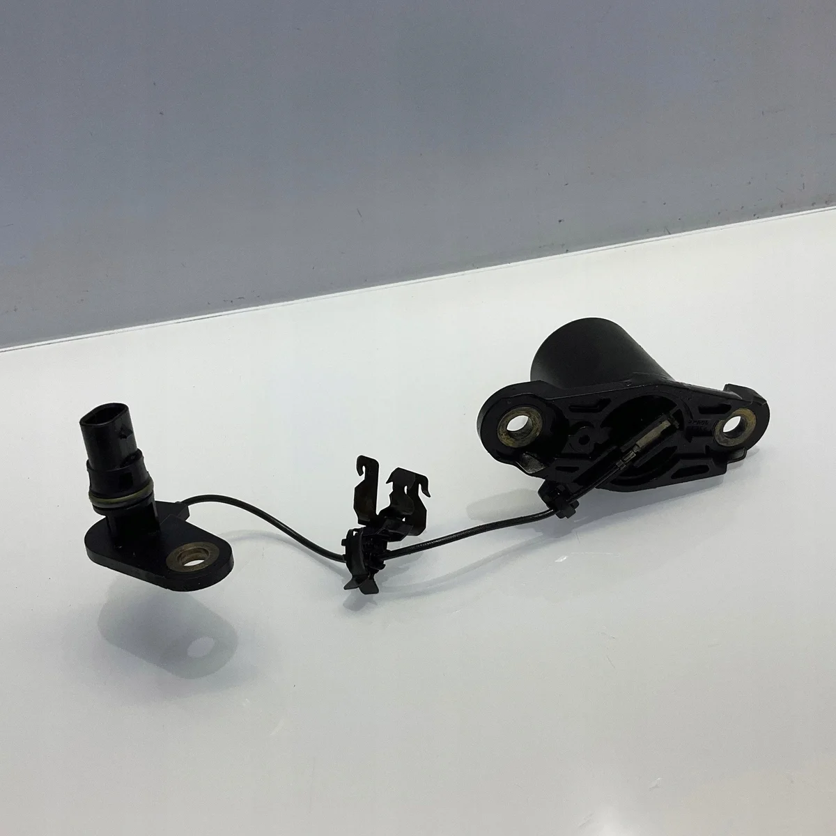 Sensor Nivel Aceite Mercedes CLS W219 A0011530337 image 4