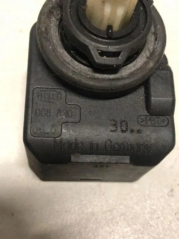 Volkswagen Golf VI 2011 Motor Koplampregeling 008830 image 3