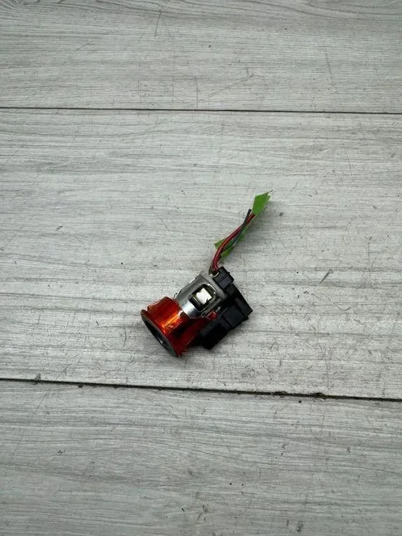 Volkswagen 1J0919309 cigarettändaruttag