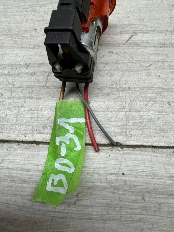 Volkswagen 1J0919309 Used Lighter Socket image 4