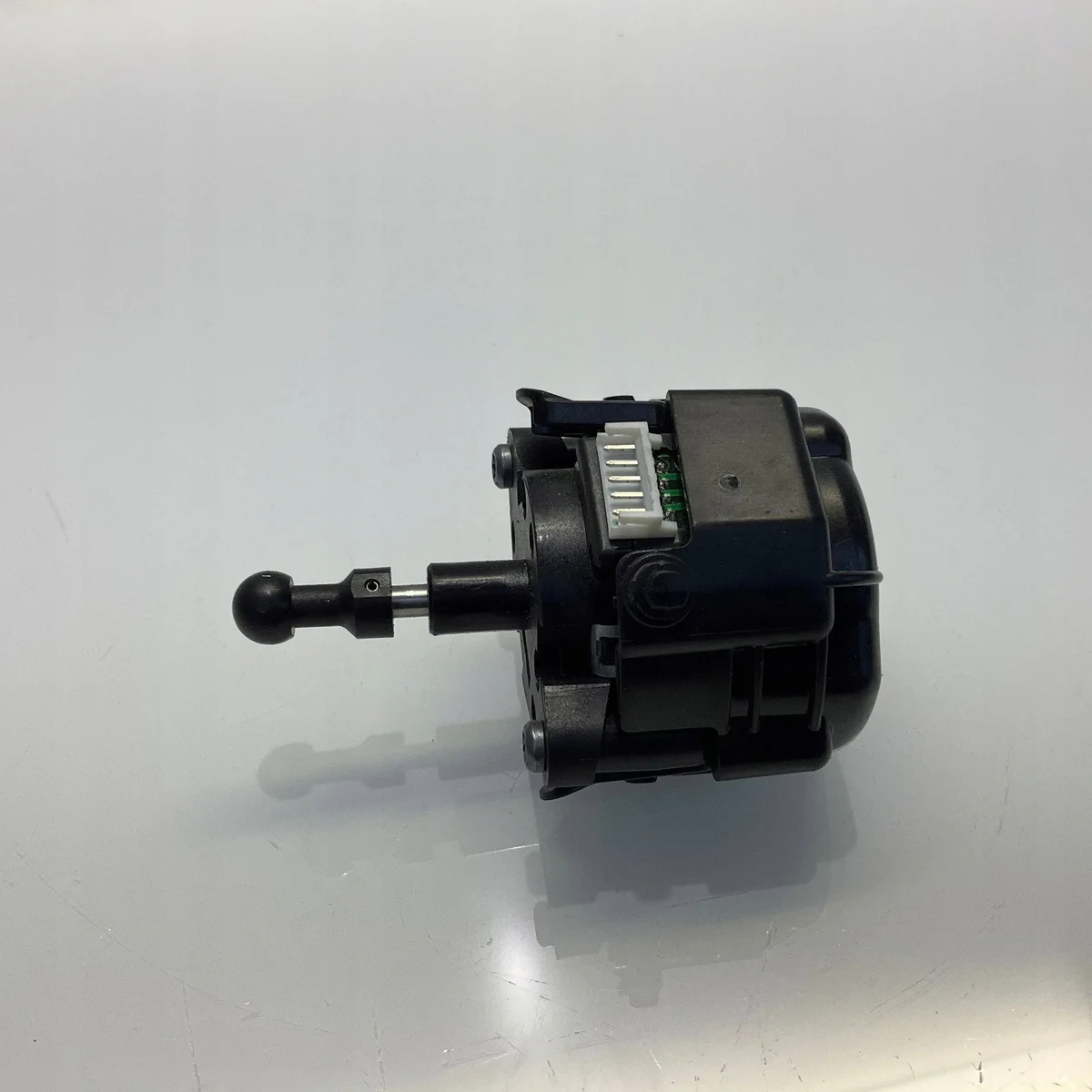 Motor Regulacji Lamp Mercedes C W204 2013 JON55679 image 3