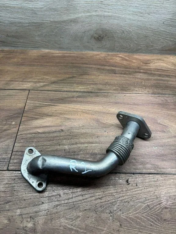 EGR-rör Audi A4 B7 2.0 TDI 038131521CB