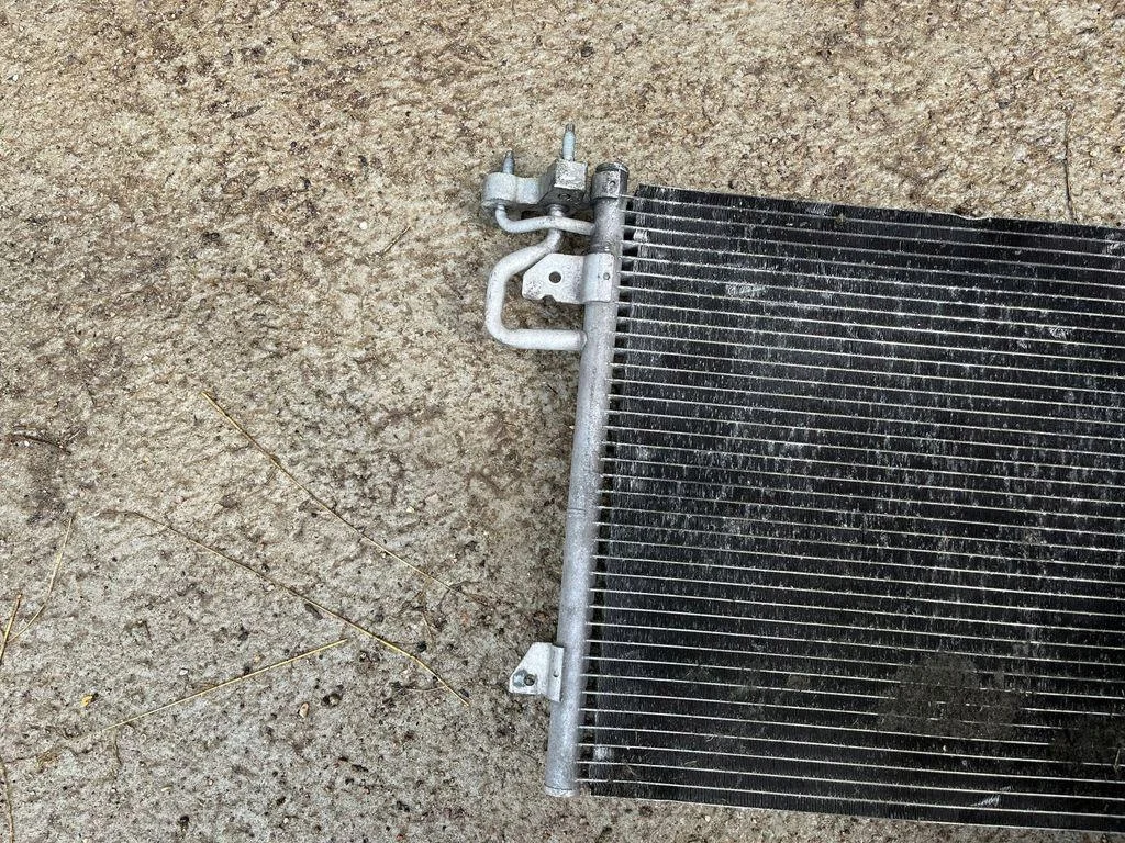 Ford EJ7H-19F565-AB Radiatore Clima Usato