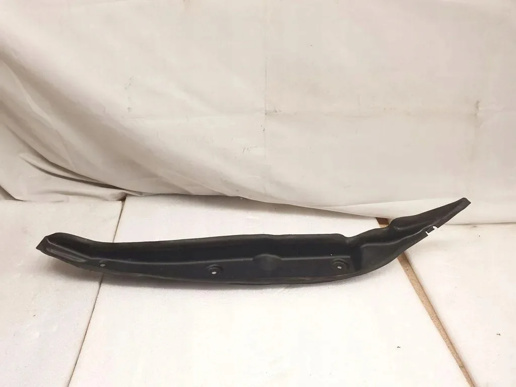 Acabamento Para-lama Mercedes-Benz M (W164)