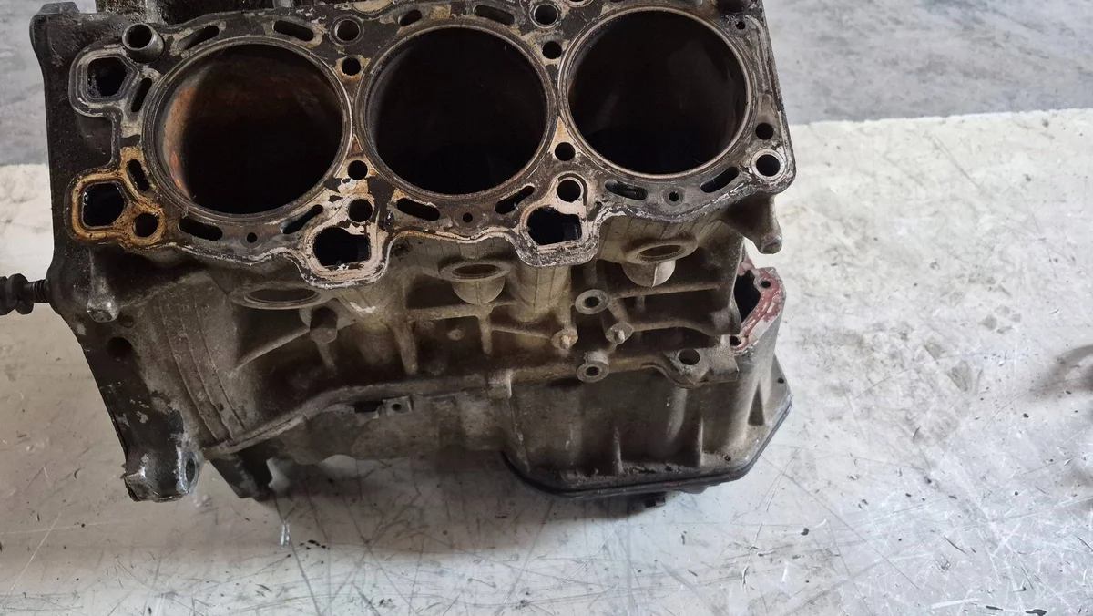 Bloc moteur Hyundai Santa Fe 2.7 G6BA image 6