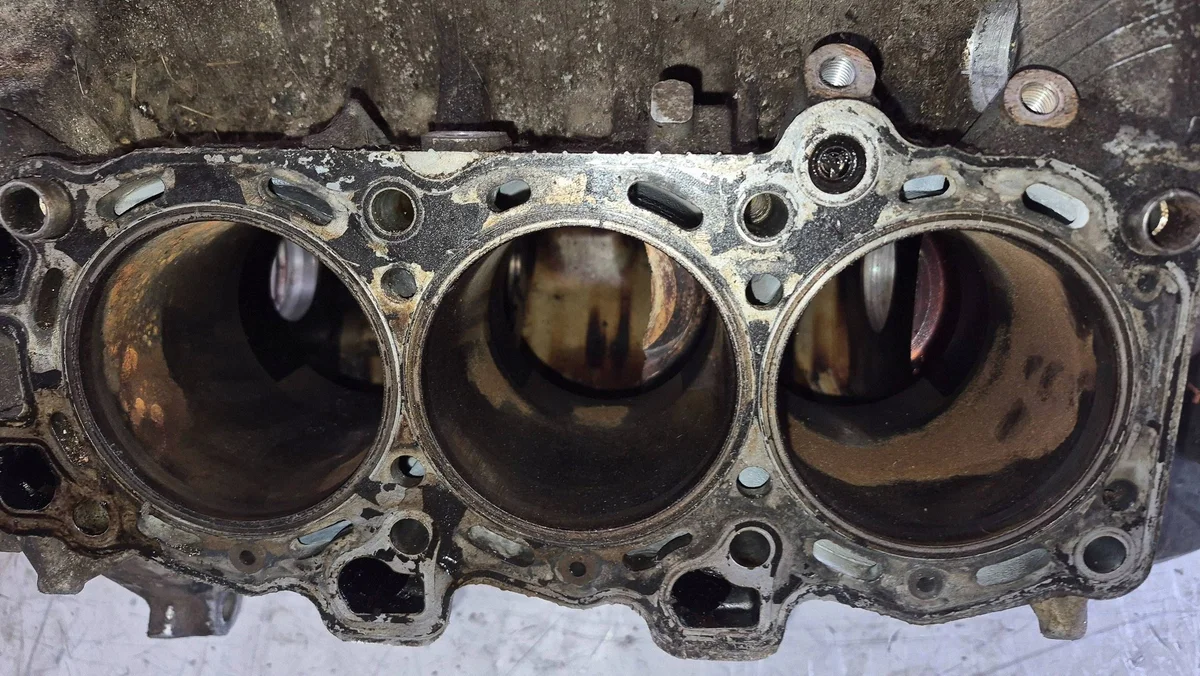 Bloc moteur Hyundai Santa Fe 2.7 G6BA image 8