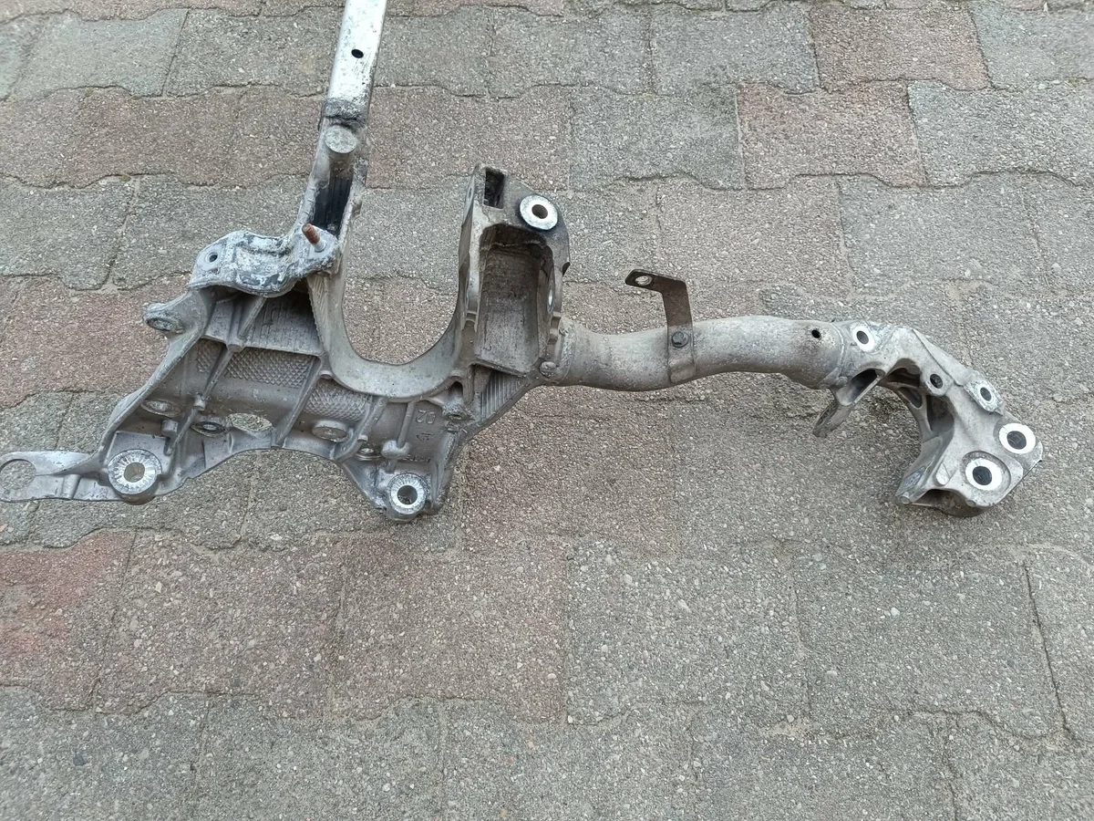 Framvagn Audi A4 B8 8T0399315H