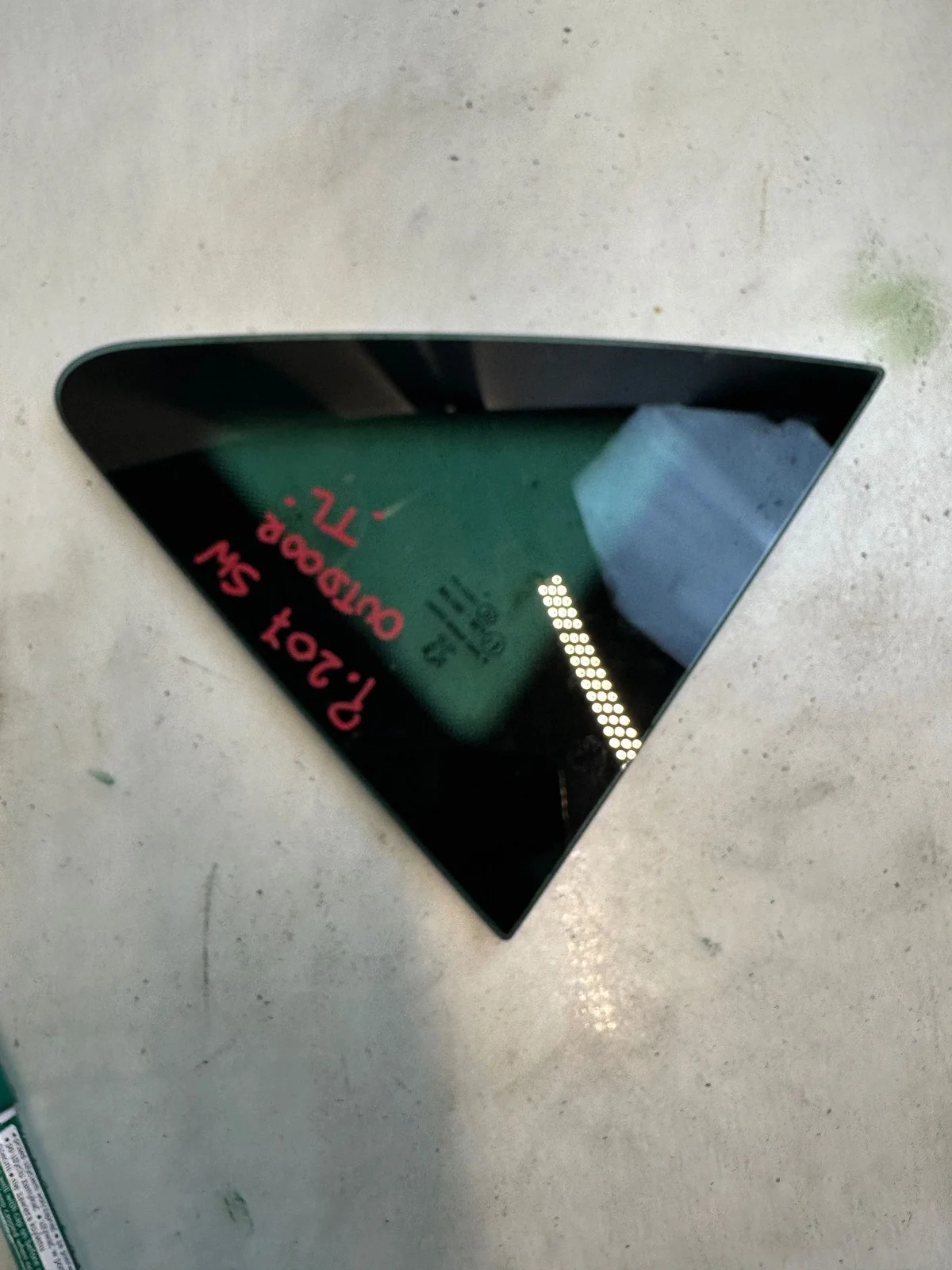 Peugeot 207 SW Rear Left Side Window E445
