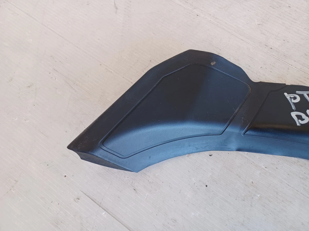 Strålkastarskydd höger bak BMW G30