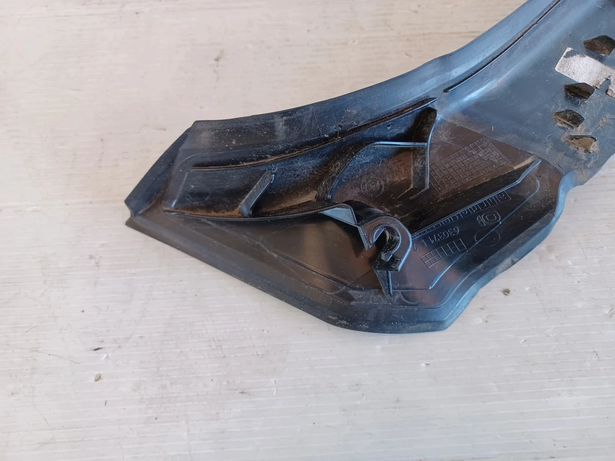 BMW G30 takavalonsuoja oikea 630371L2 image 4