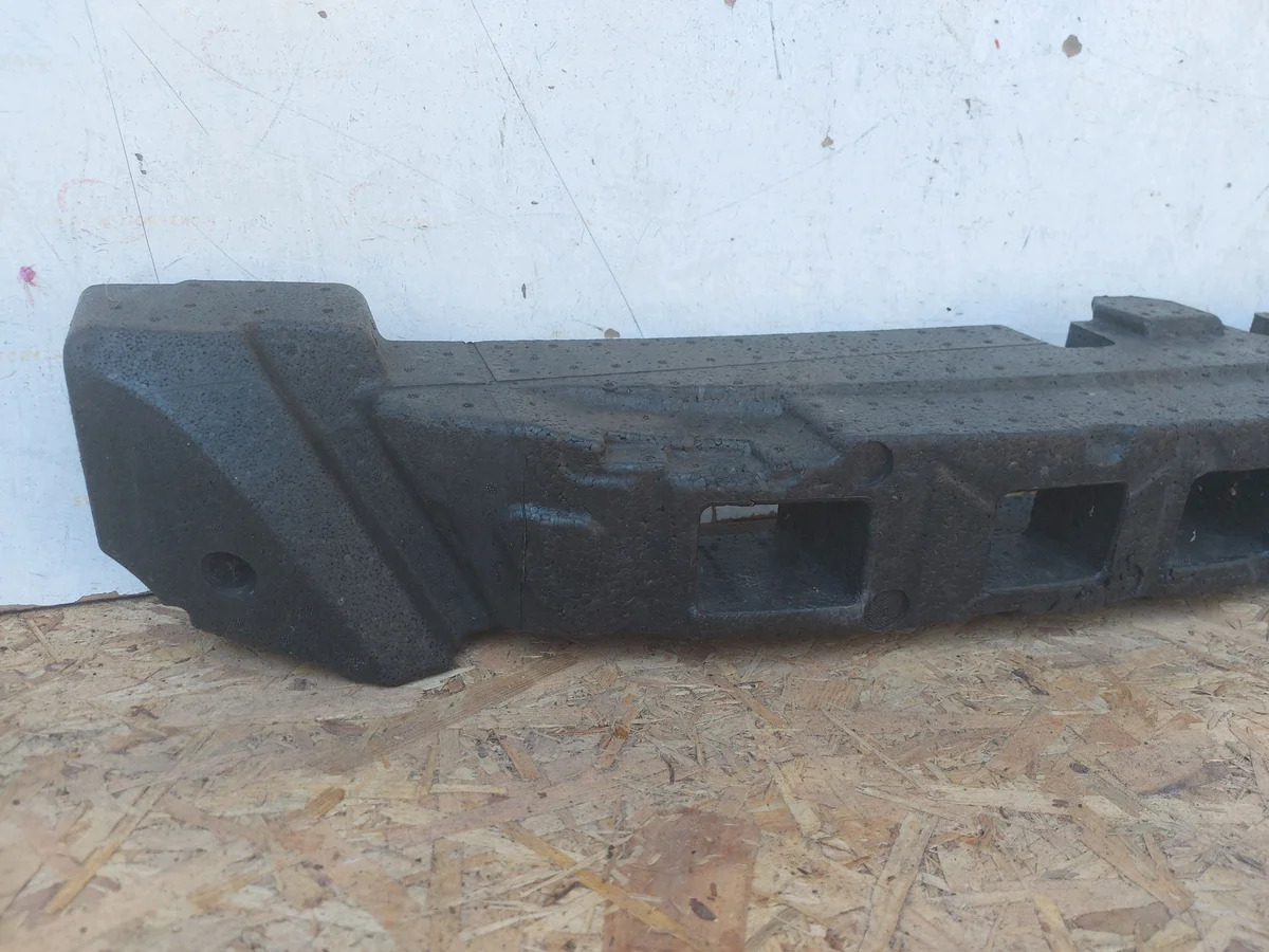 Absorbedor Parachoques VW Passat CC 2.0 TDI 2010 image 3