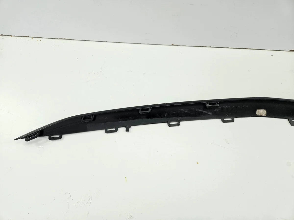 Mercedes GLA W247 AMG etulistan A2478857604