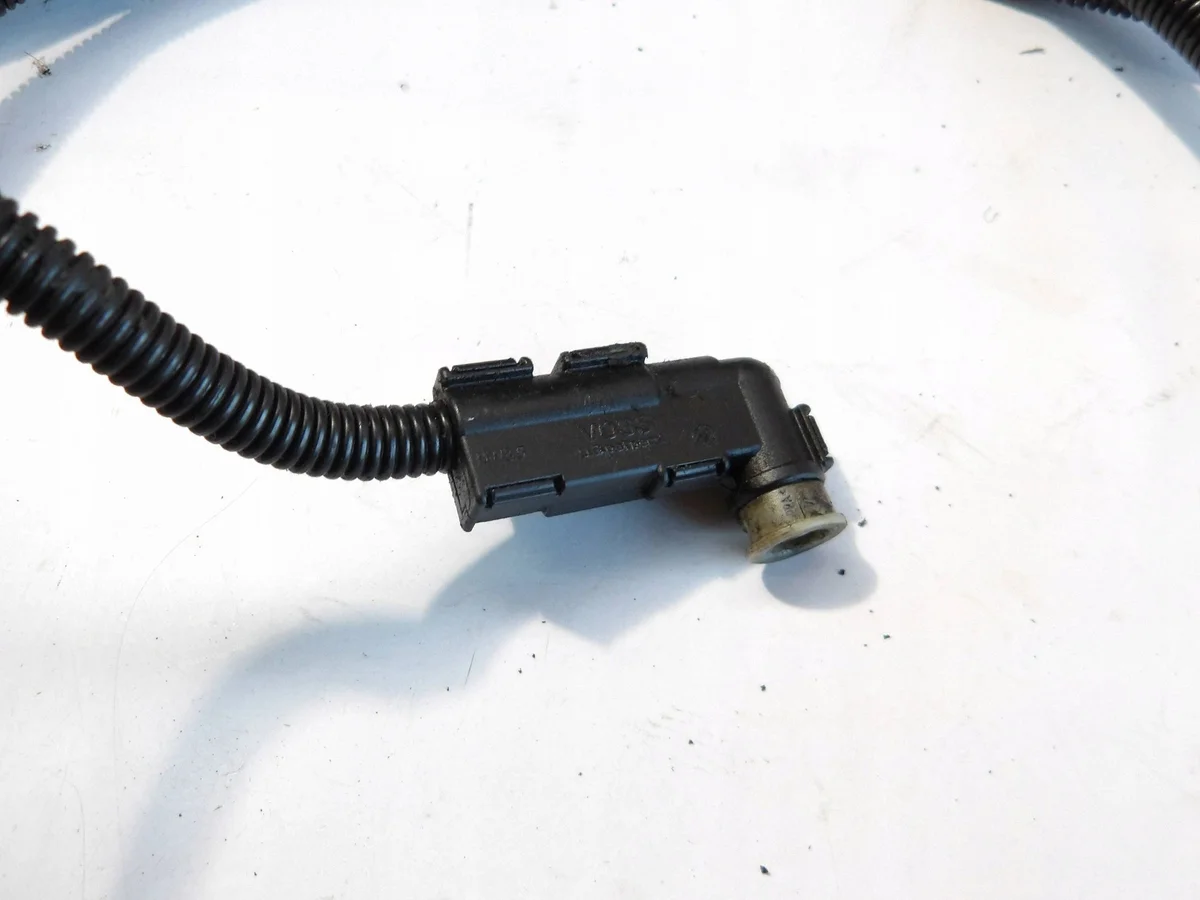 2017 VW Passat B8 AdBlue-slang 3Q0131984M image 3