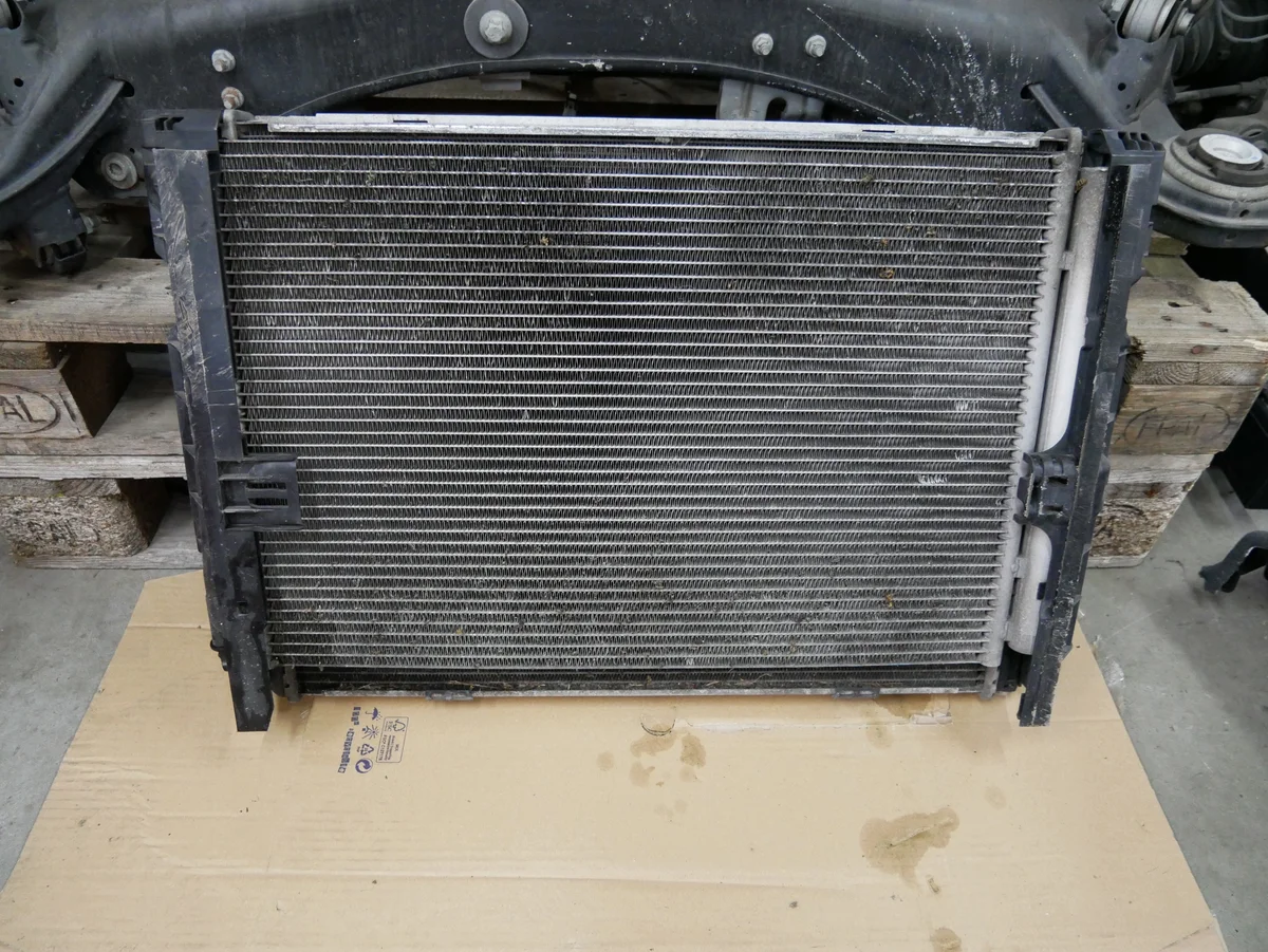 Condenseur BMW E91 E90 E81 E87 E84 N43 N46 N52 N53 image 4